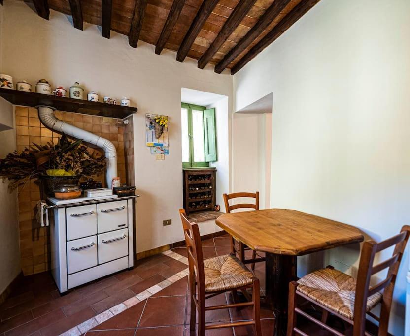 L'Oasi Di Pace Villa Pale Luaran gambar